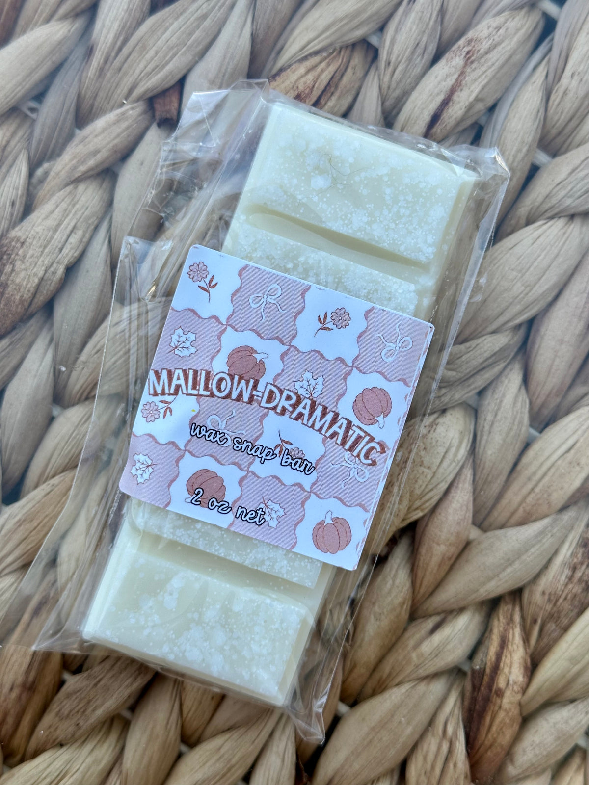 Mallow-dramatic snap bar